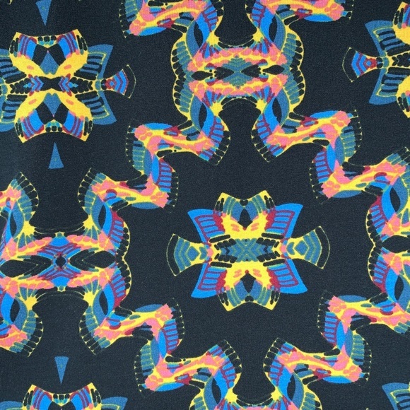 SOFT LuLaRoe Classic T long cut back medium (10-12) Comfortable spun jersey poly - Picture 2 of 9